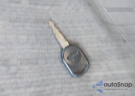 2010 Ford Focus Se z USA, uszkodzony, nr VIN 1FAHP3FN9AW264521